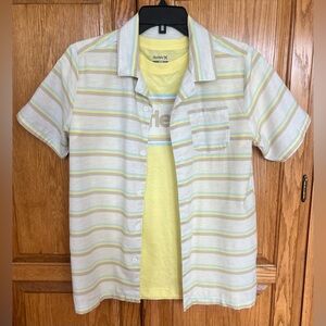 Hurley Boys short sleeve button-down shirt and T-shirt, 2 piece set. Size 14/16